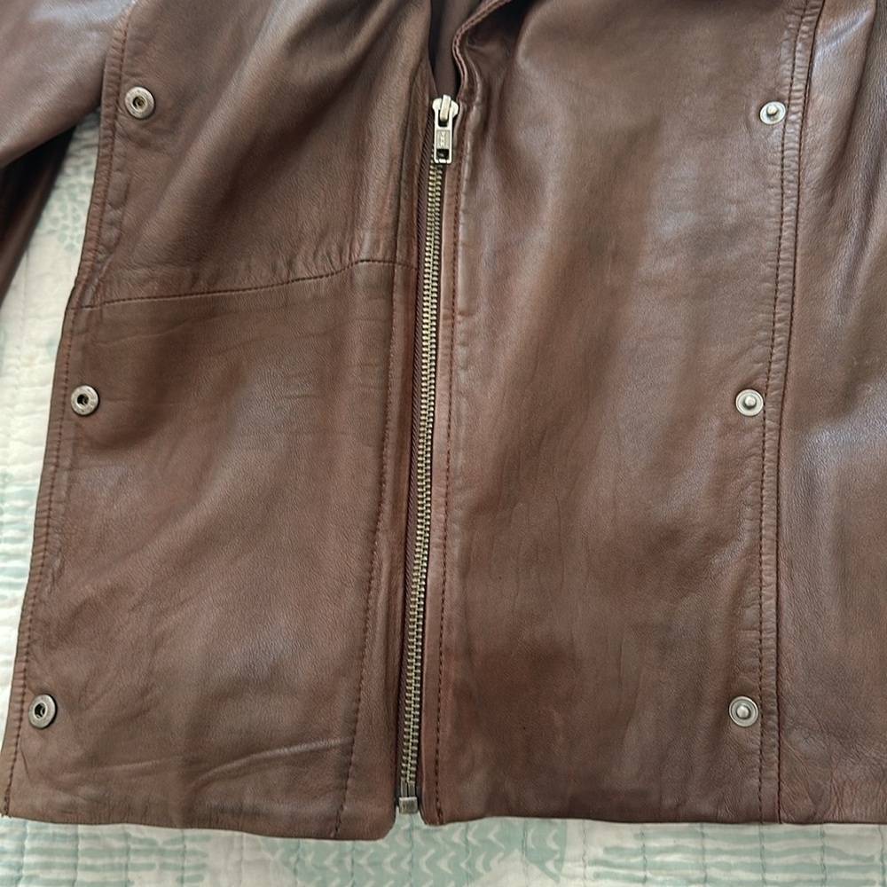 Lightly Used Brown Leather Jacket by Hinge - Sz Medium - Picture 5 of 16